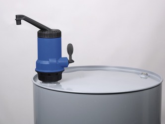 Compact lever pump